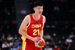 這一戰(zhàn)或改寫籃球格局？胡金秋出場引發(fā)的熱議與深遠(yuǎn)影響